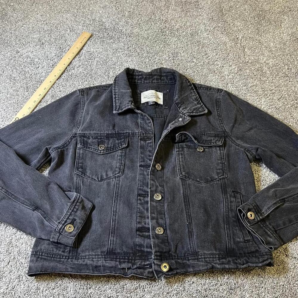 Ashley-Vintage Charm Black Denim Jacket Size Medium